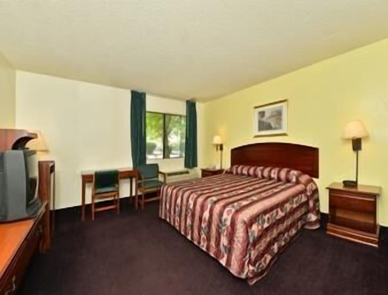 Super 8 By Wyndham Bakersfield/Central Luaran gambar
