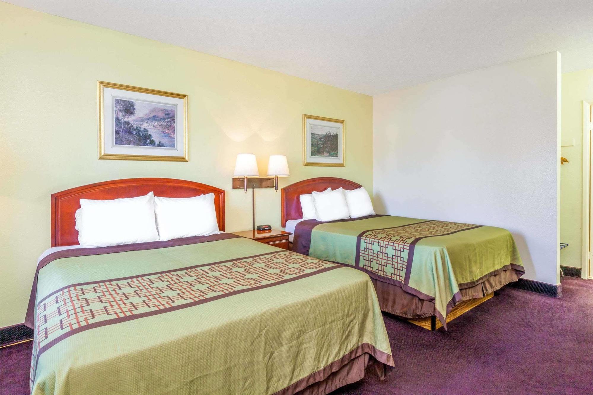 Super 8 By Wyndham Bakersfield/Central Luaran gambar